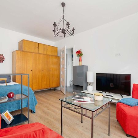Colorful Studio Near The Spodek Arena In Katowice By Noclegi Renters Kültér fotó